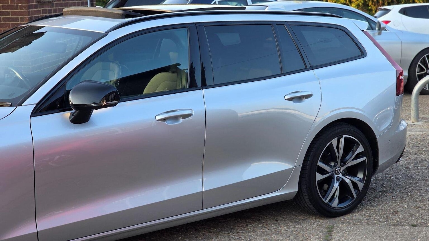 Used Volvo V60 2021 for sale - 76128886: Photo 16