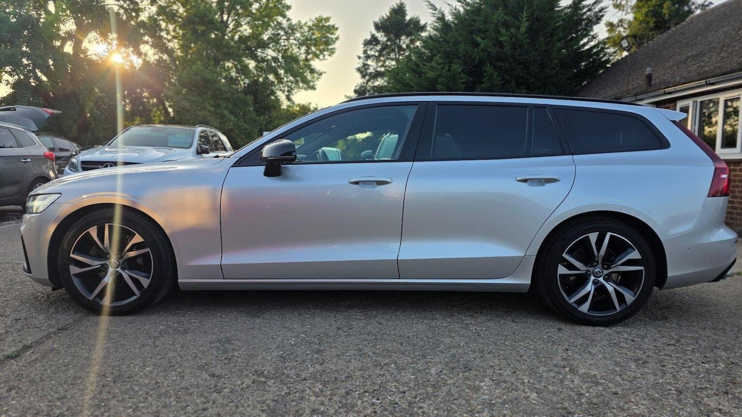 Used Volvo V60 2021 for sale - 76128886: Photo 17