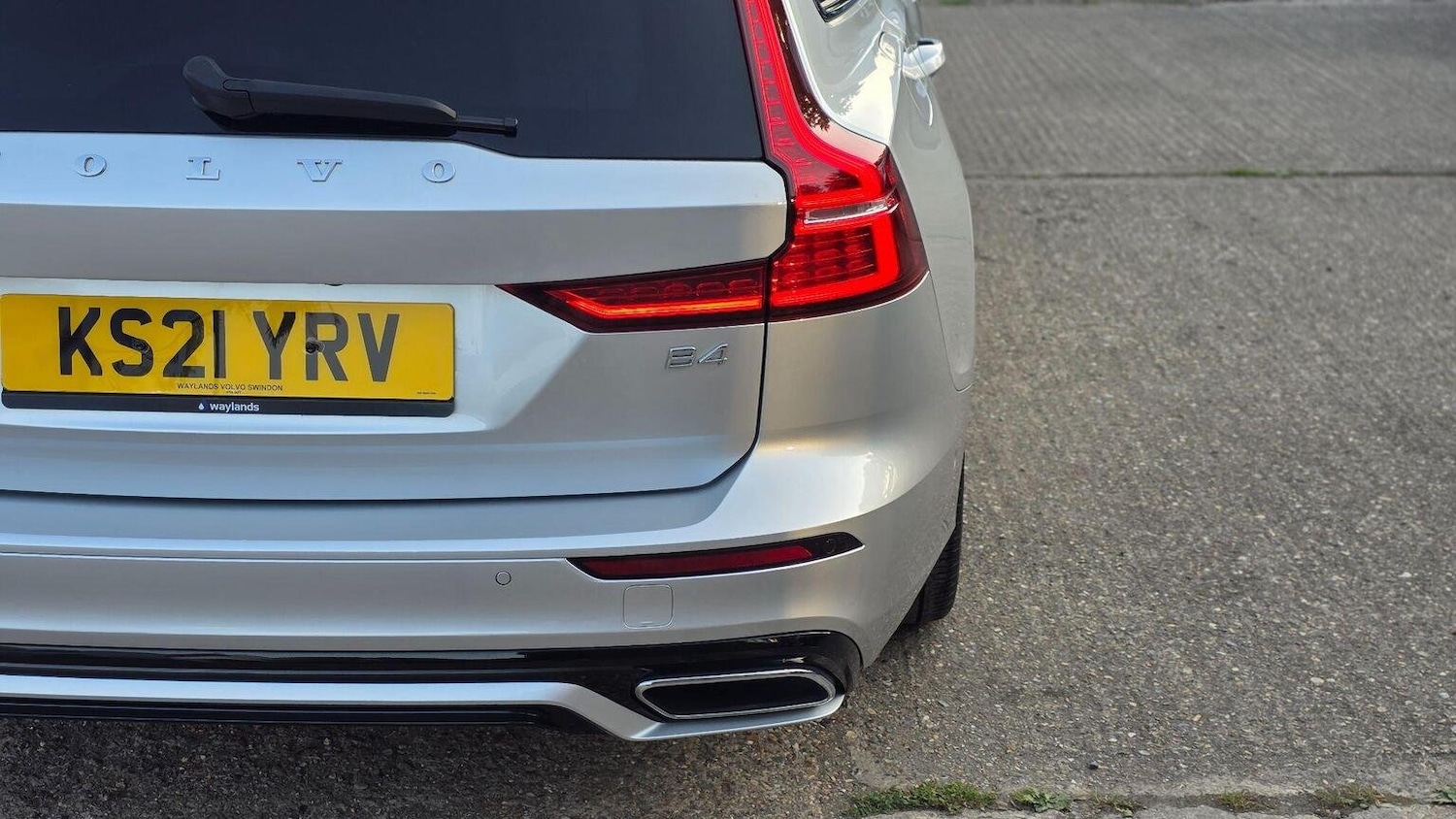 Used Volvo V60 2021 for sale - 76128886: Photo 18