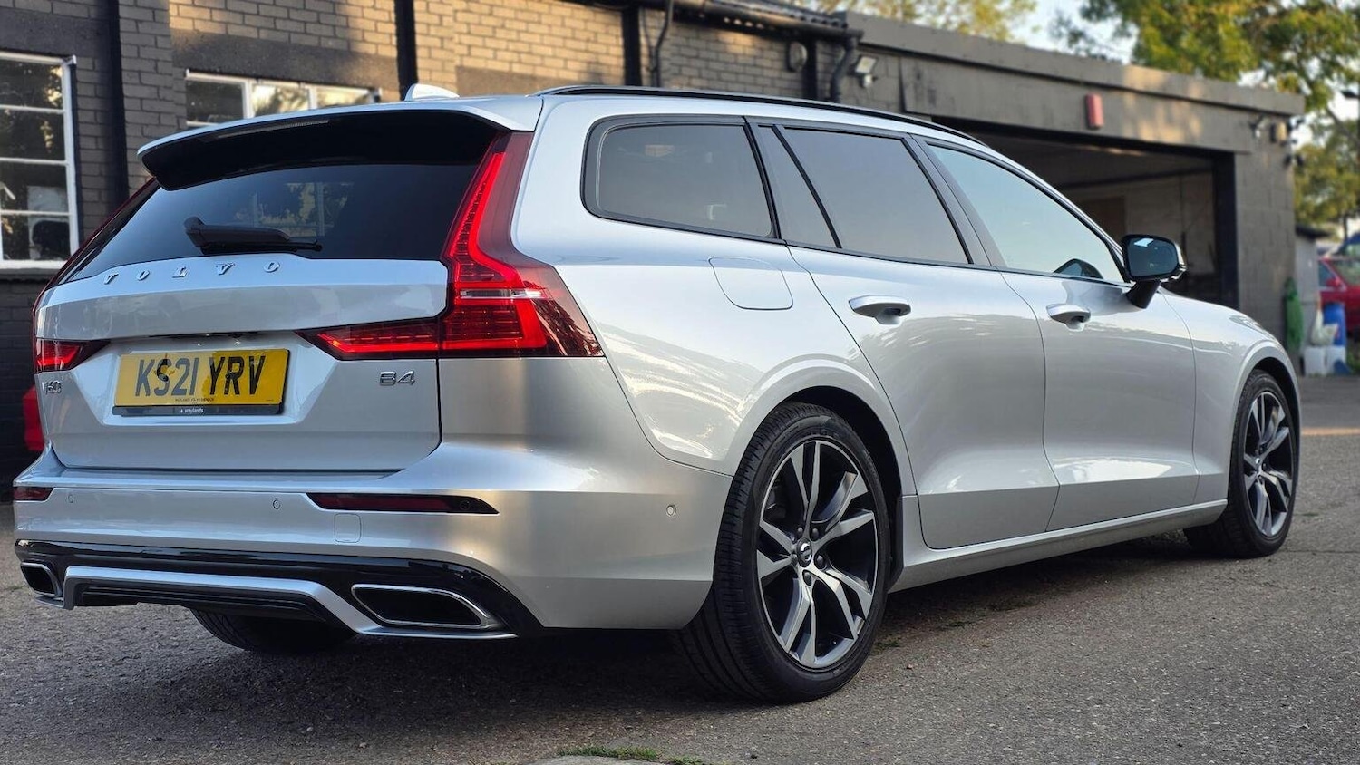 Used Volvo V60 2021 for sale - 76128886: Photo 23