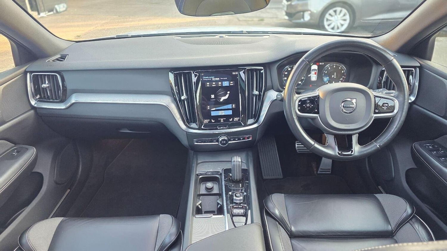 Used Volvo V60 2021 for sale - 76128886: Photo 26