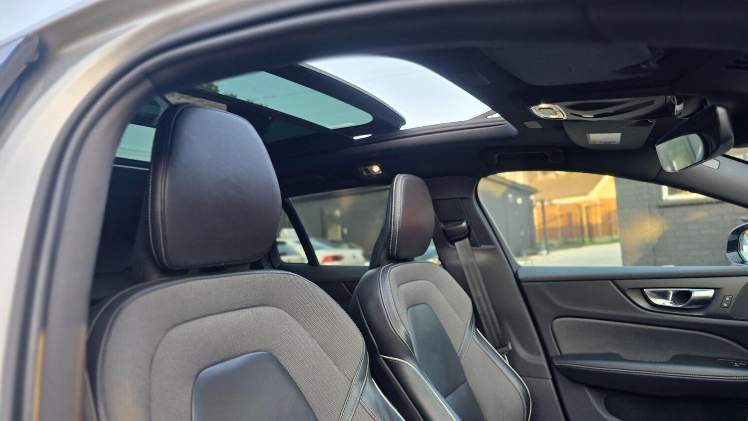 Used Volvo V60 2021 for sale - 76128886: Photo 31