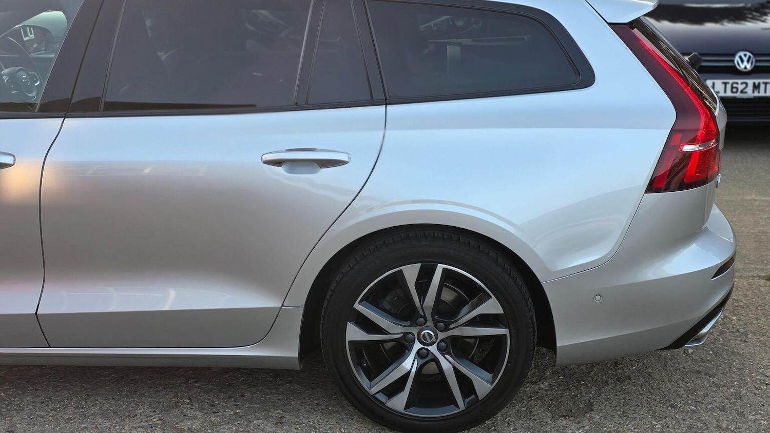 Used Volvo V60 2021 for sale - 76128886: Photo 63