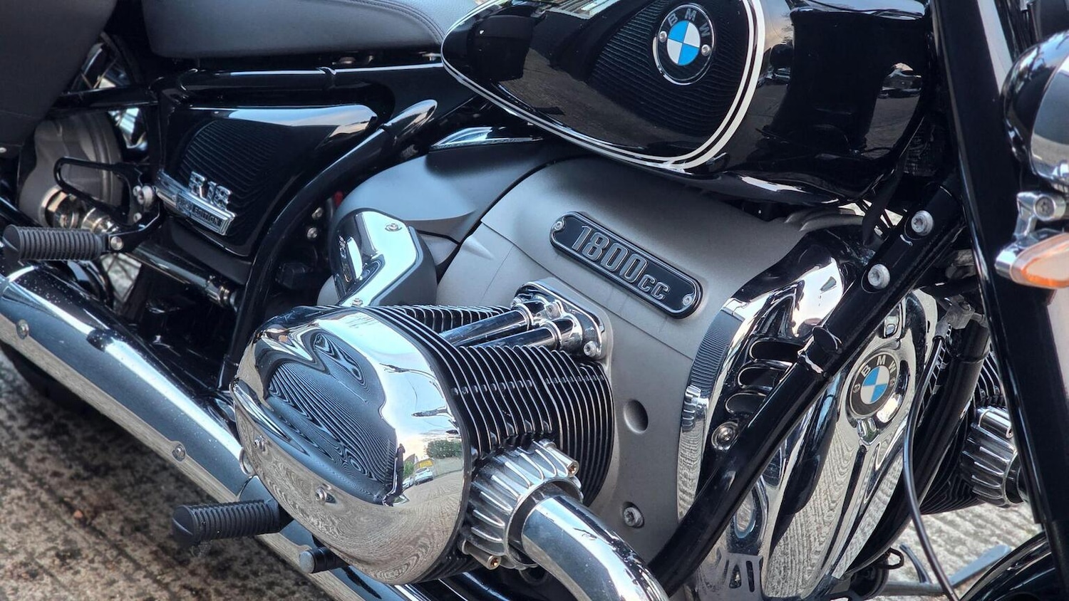 BMW R18