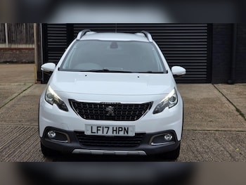 Used Peugeot 2008 2017 for sale - 76246123: Photo