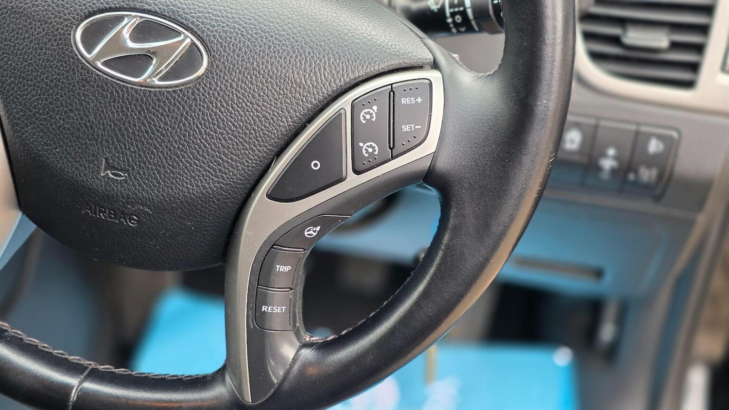 Used Hyundai i30 2015 for sale - 77635322: Photo 16