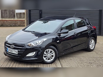 2015 - 1.6 CRDi Blue Drive SE 5dr