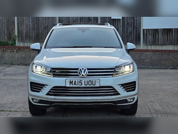 Used Volkswagen Touareg 2015 for sale - 78414801: Photo