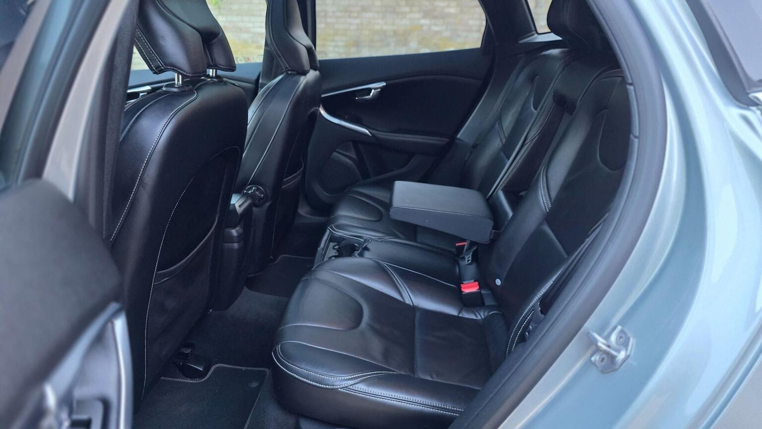 Used Volvo V40 2015 for sale - 76142478: Photo 13