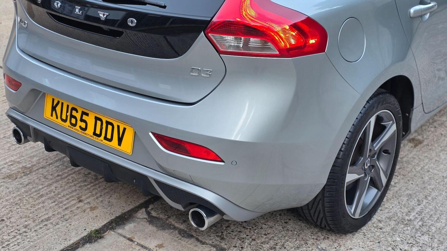 Used Volvo V40 2015 for sale - 76142478: Photo 61