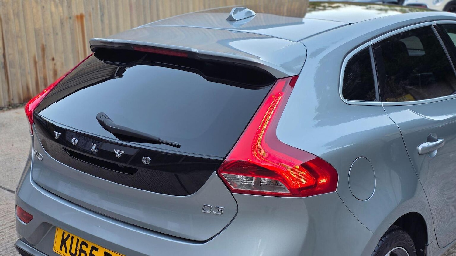 Used Volvo V40 2015 for sale - 76142478: Photo 62