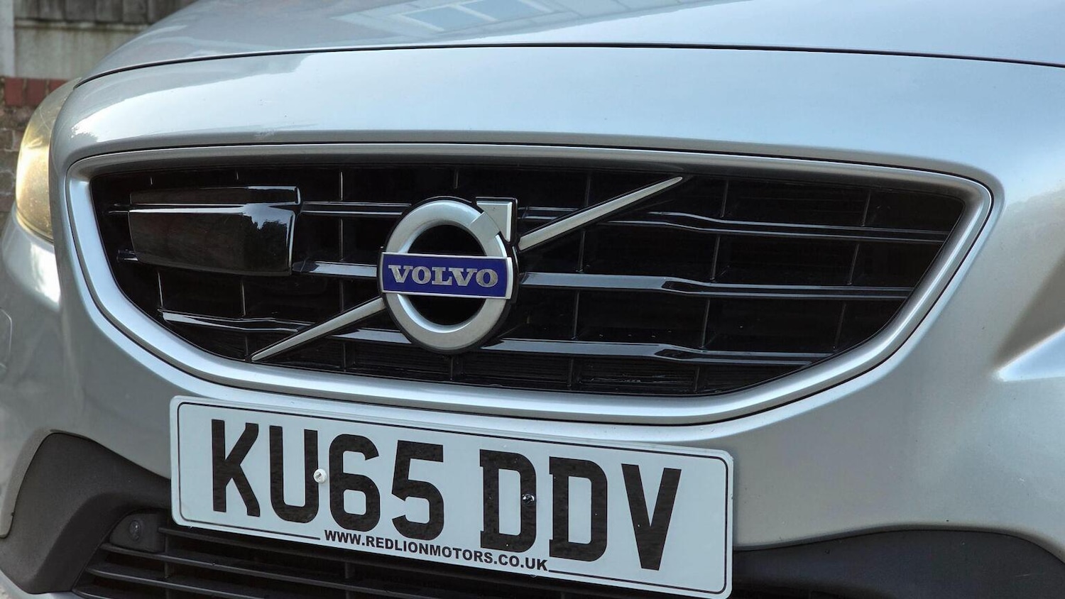 Used Volvo V40 2015 for sale - 76142478: Photo 84