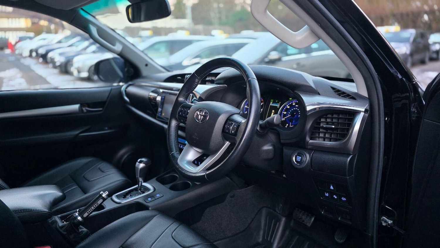 Used Toyota Hilux 2018 for sale - 77113107: Photo 10