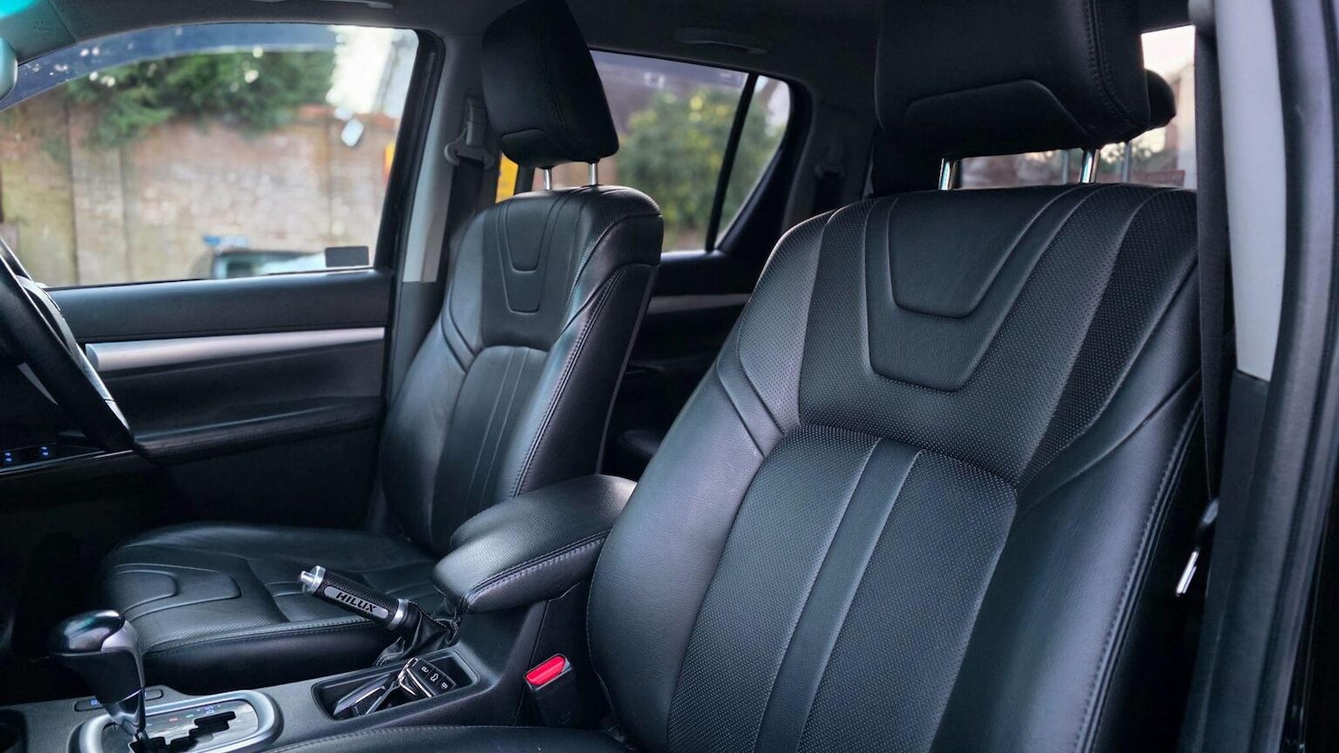 Used Toyota Hilux 2018 for sale - 77113107: Photo 23