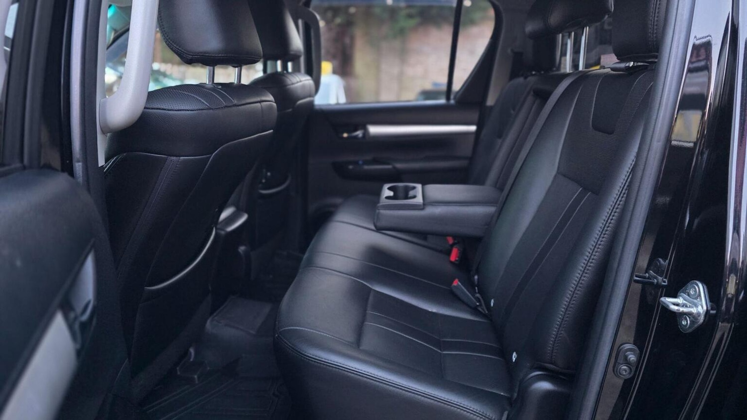 Used Toyota Hilux 2018 for sale - 77113107: Photo 27