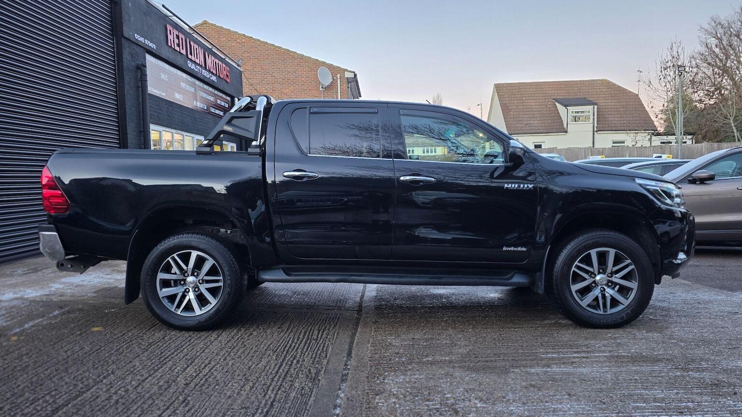 Used Toyota Hilux 2018 for sale - 77113107: Photo 5