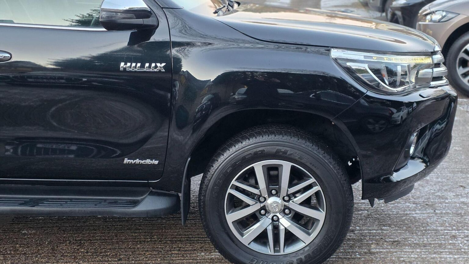 Used Toyota Hilux 2018 for sale - 77113107: Photo 50