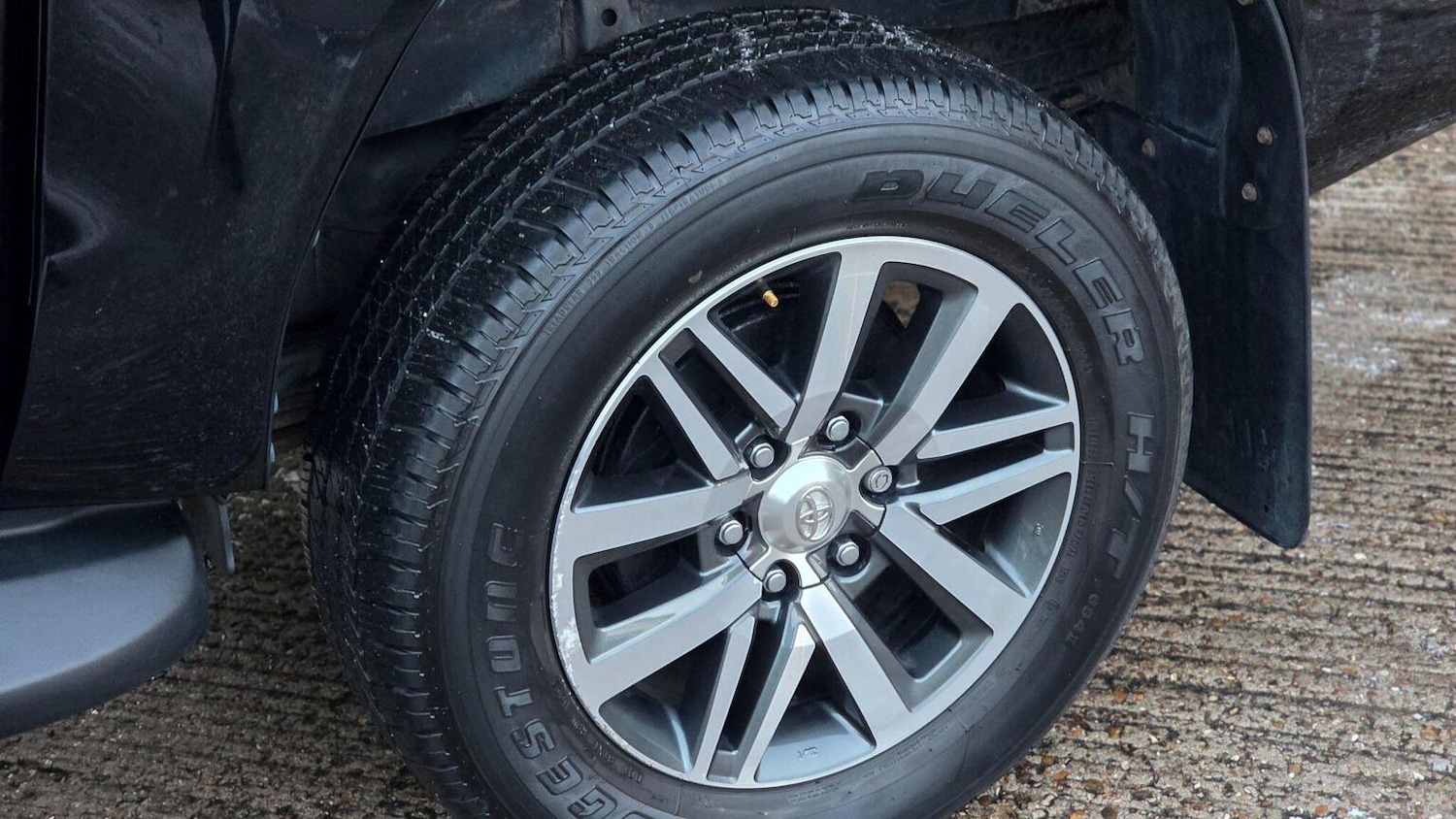 Used Toyota Hilux 2018 for sale - 77113107: Photo 53