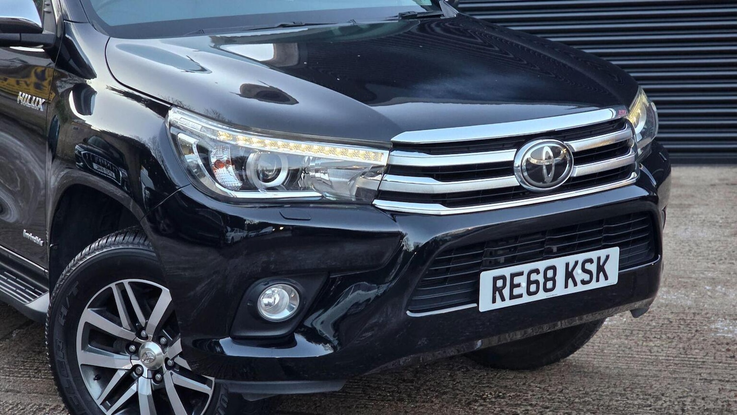 Used Toyota Hilux 2018 for sale - 77113107: Photo 81