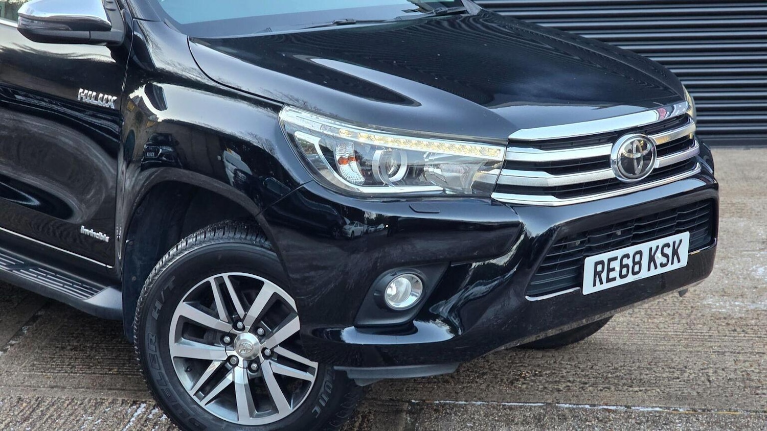 Used Toyota Hilux 2018 for sale - 77113107: Photo 86