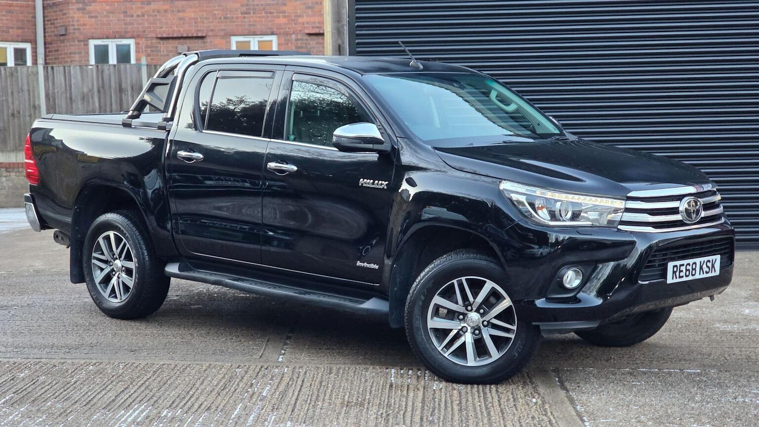 Used Toyota Hilux 2018 for sale - 77113107: Photo 87