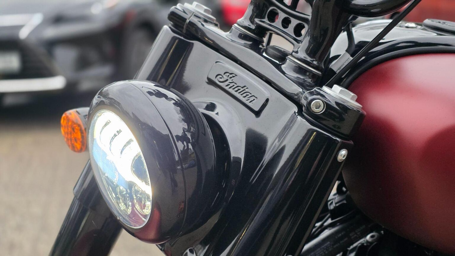Indian CHIEF BOBBER DARK HORSE