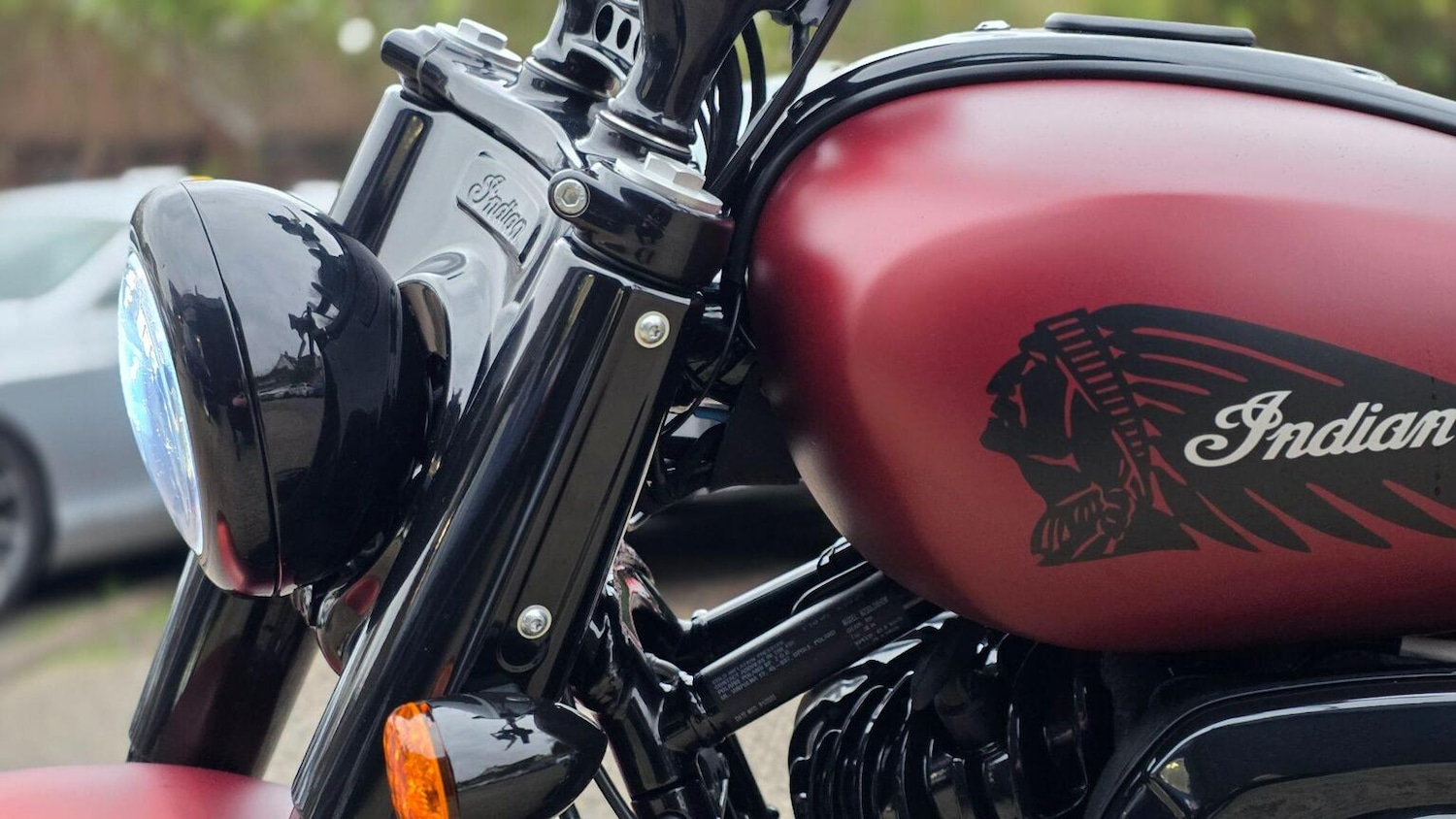 Indian CHIEF BOBBER DARK HORSE