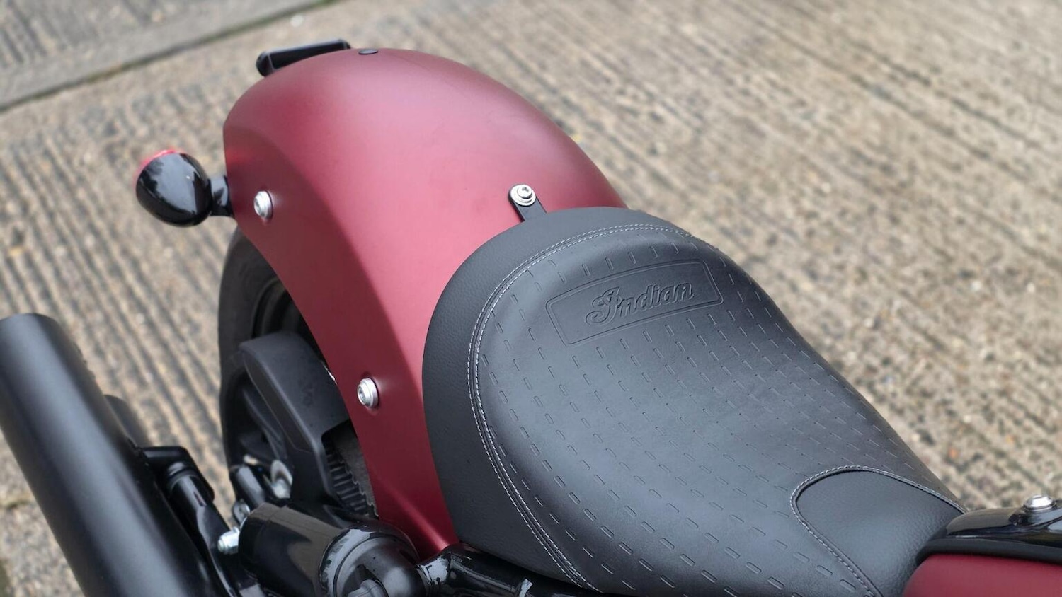 Indian CHIEF BOBBER DARK HORSE