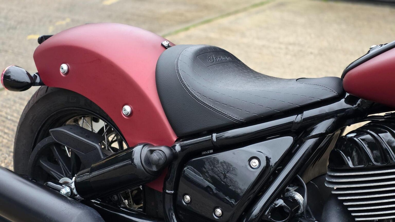 Indian CHIEF BOBBER DARK HORSE