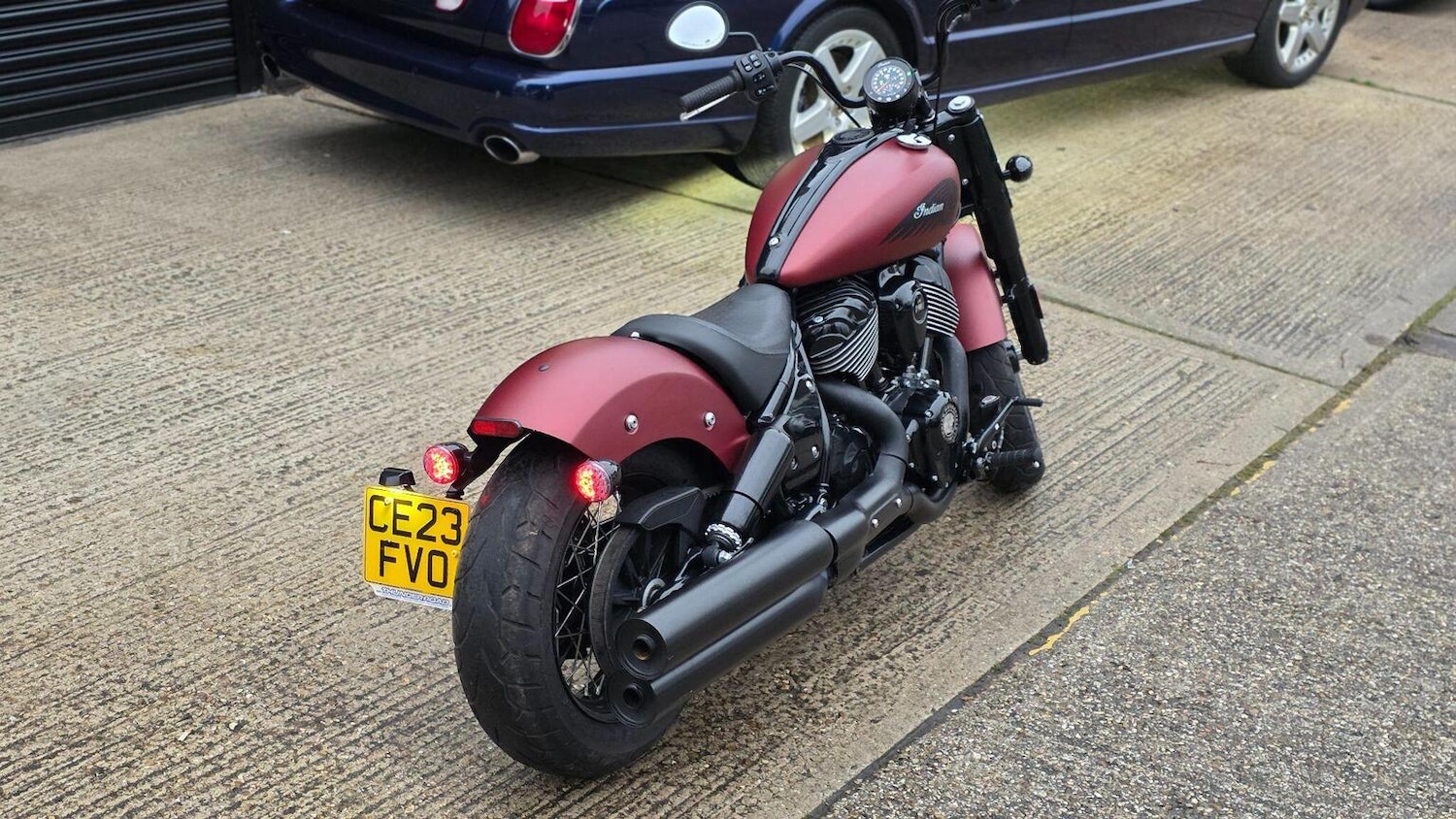 Indian CHIEF BOBBER DARK HORSE