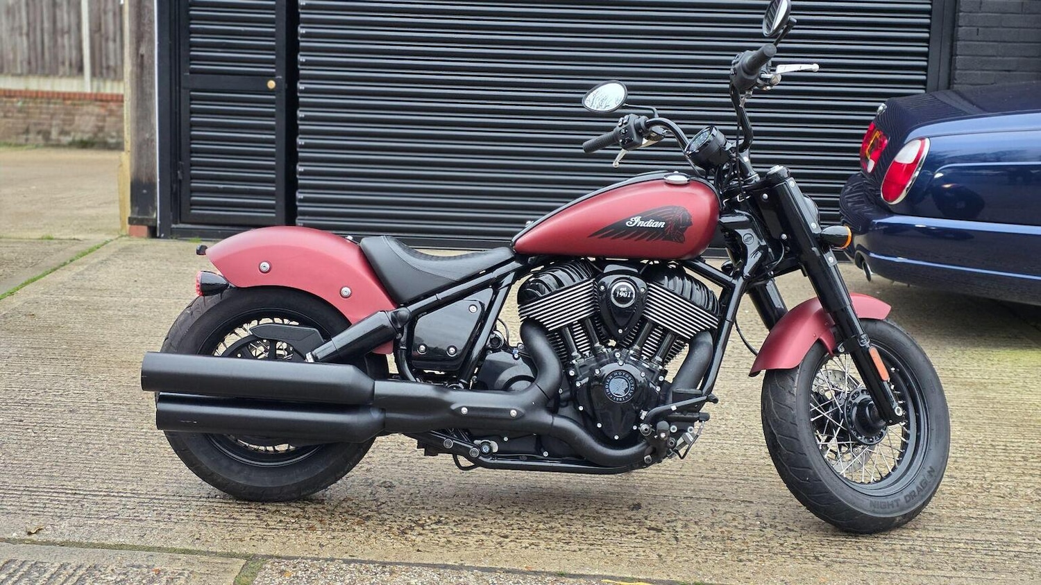 Indian CHIEF BOBBER DARK HORSE