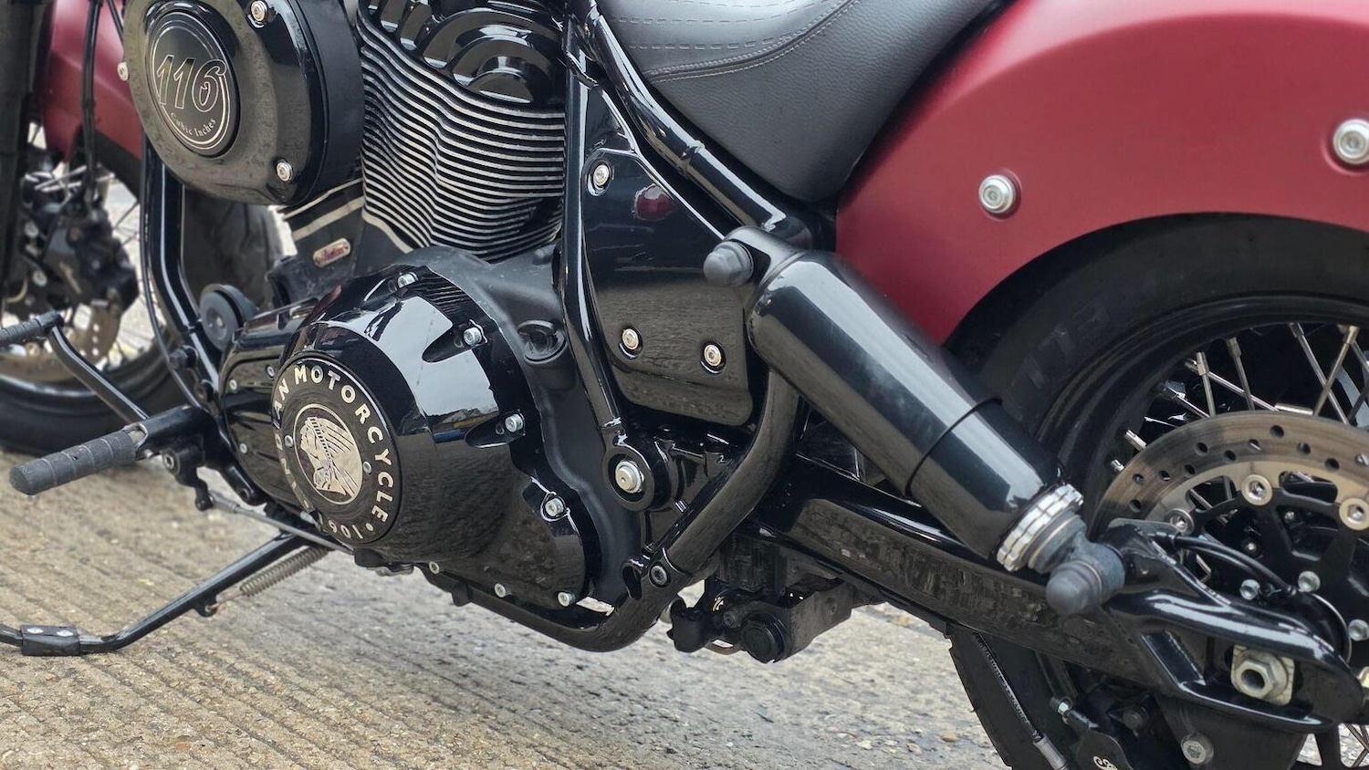 Indian CHIEF BOBBER DARK HORSE