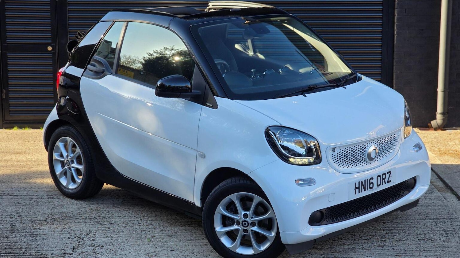 Used smart fortwo 2016 for sale - 76461559: Photo 15