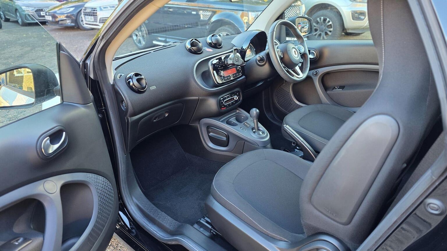 Used smart fortwo 2016 for sale - 76461559: Photo 9