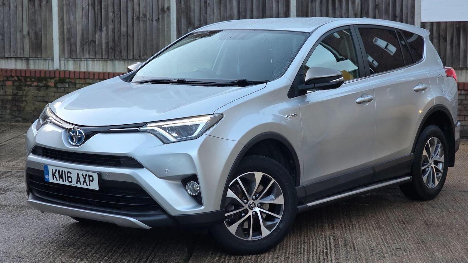 Used Toyota RAV4 2016 for sale - 76858909: Photo 1