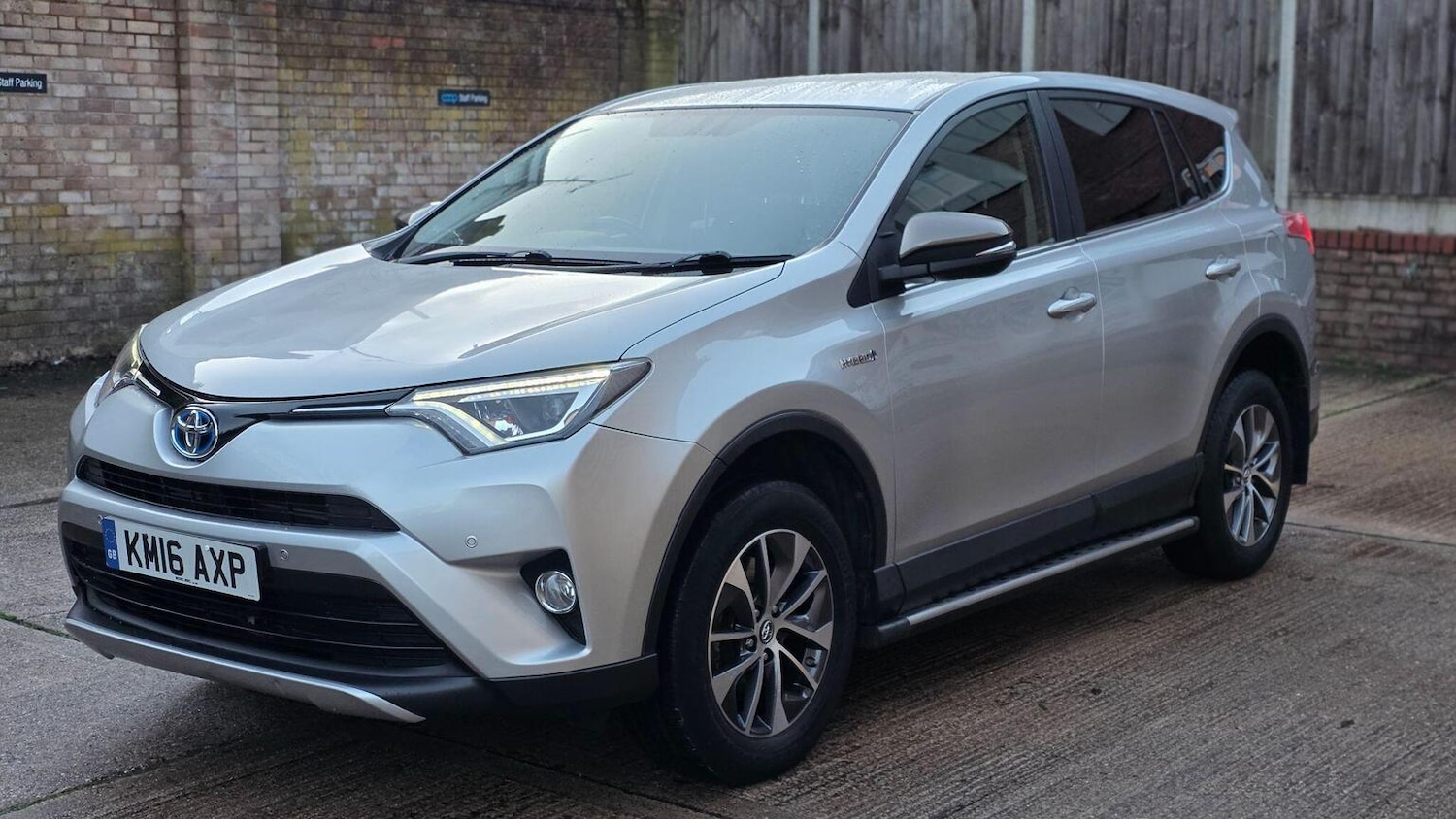 Used Toyota RAV4 2016 for sale - 76858909: Photo 10