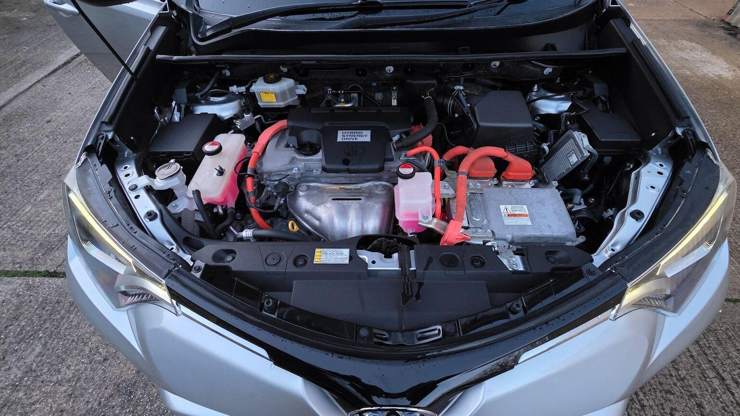 Used Toyota RAV4 2016 for sale - 76858909: Photo 18