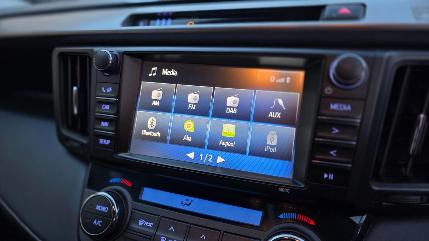 Used Toyota RAV4 2016 for sale - 76858909: Photo 22