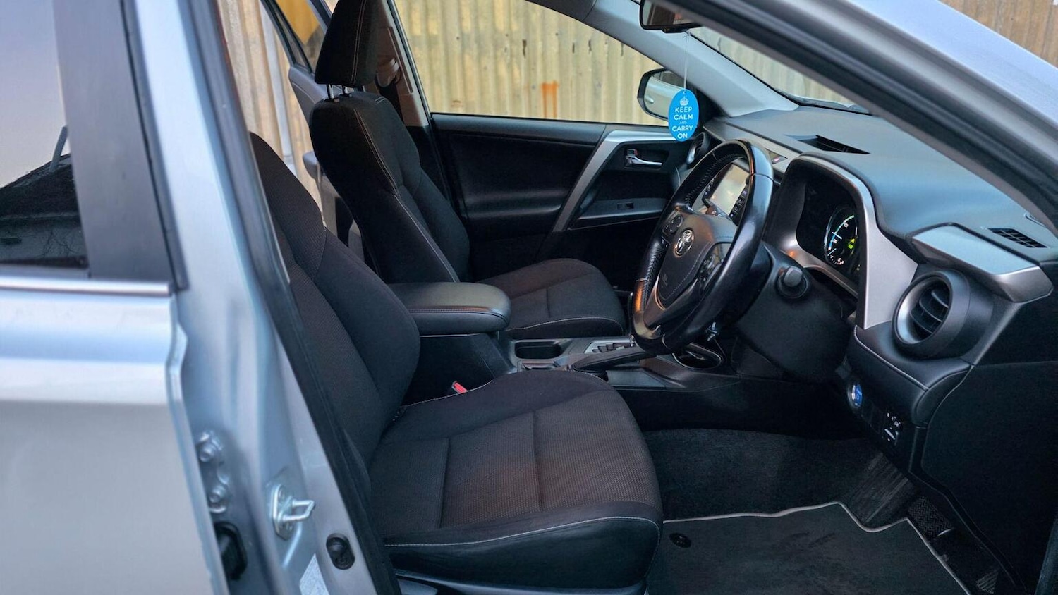 Used Toyota RAV4 2016 for sale - 76858909: Photo 24