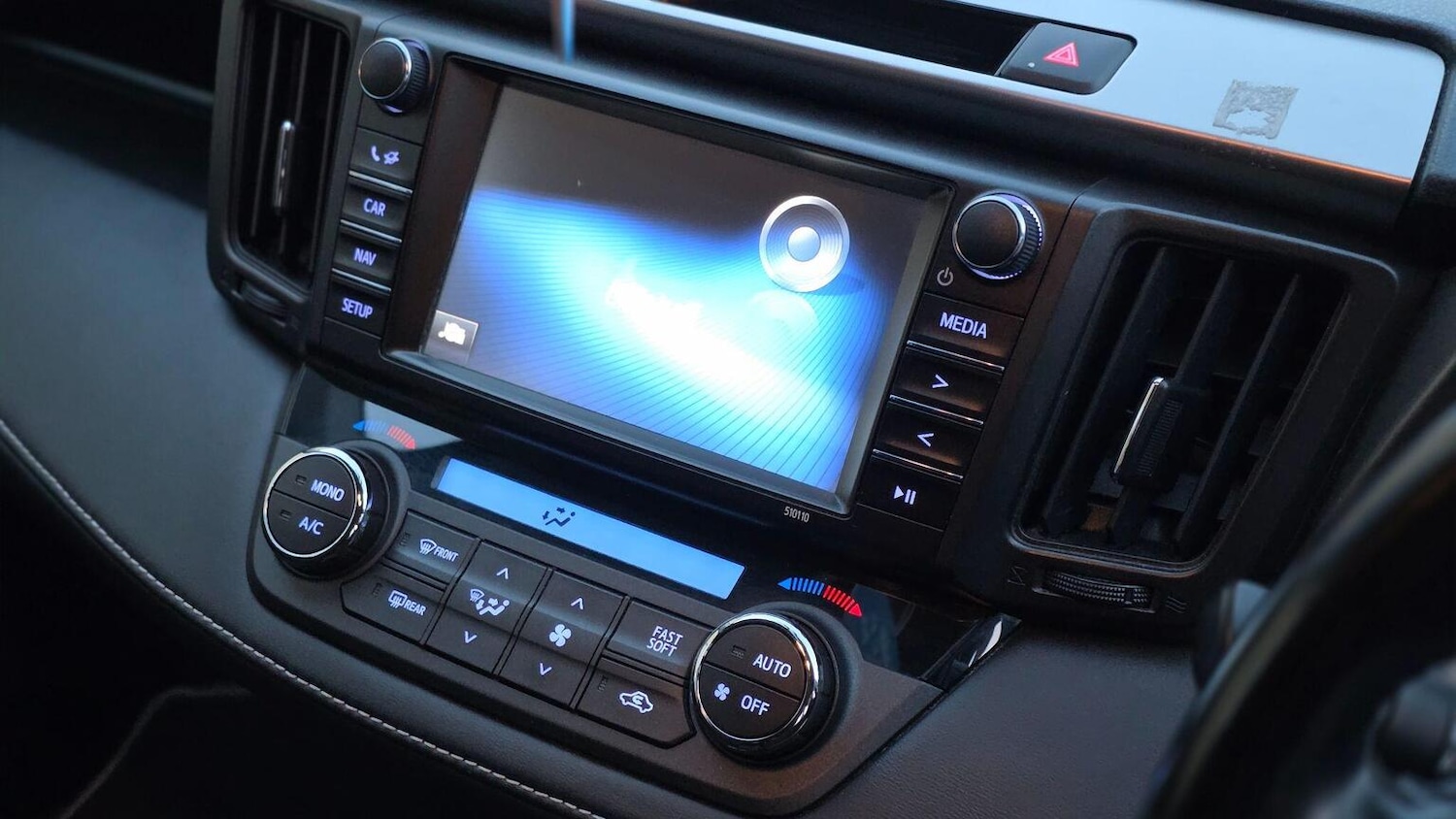 Used Toyota RAV4 2016 for sale - 76858909: Photo 25