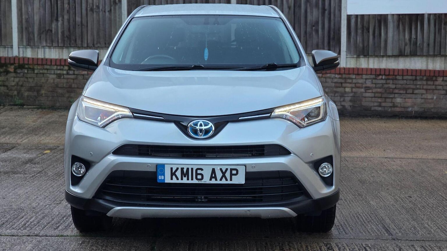 Used Toyota RAV4 2016 for sale - 76858909: Photo 3