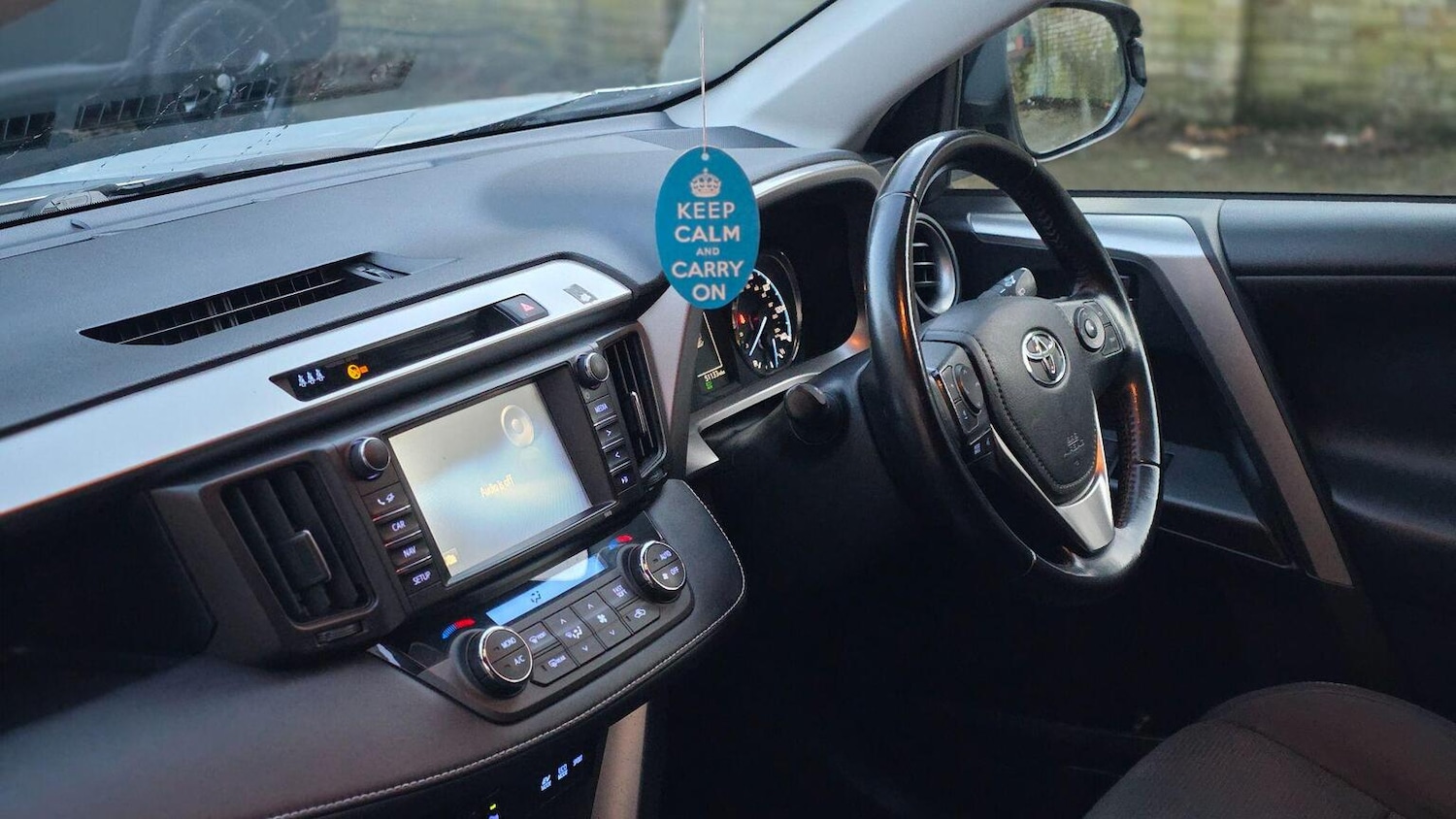 Used Toyota RAV4 2016 for sale - 76858909: Photo 39