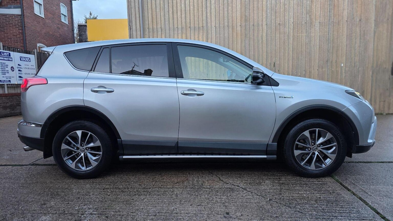 Used Toyota RAV4 2016 for sale - 76858909: Photo 5