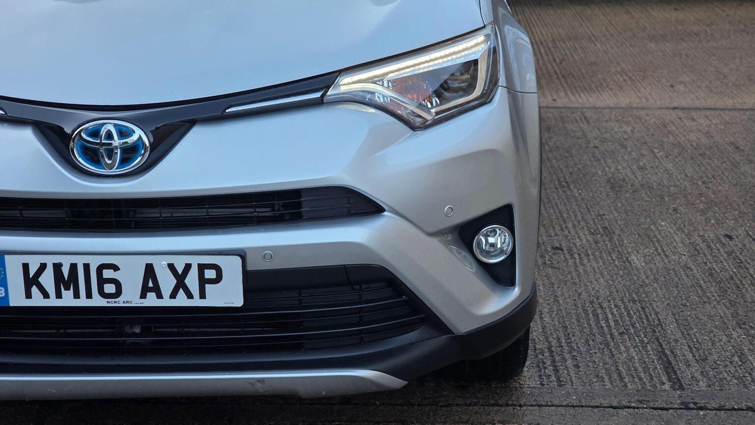 Used Toyota RAV4 2016 for sale - 76858909: Photo 52