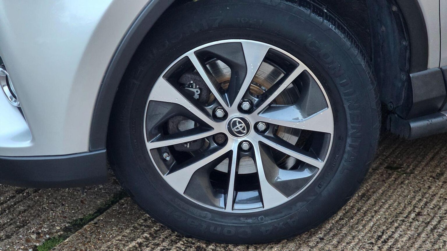 Used Toyota RAV4 2016 for sale - 76858909: Photo 58