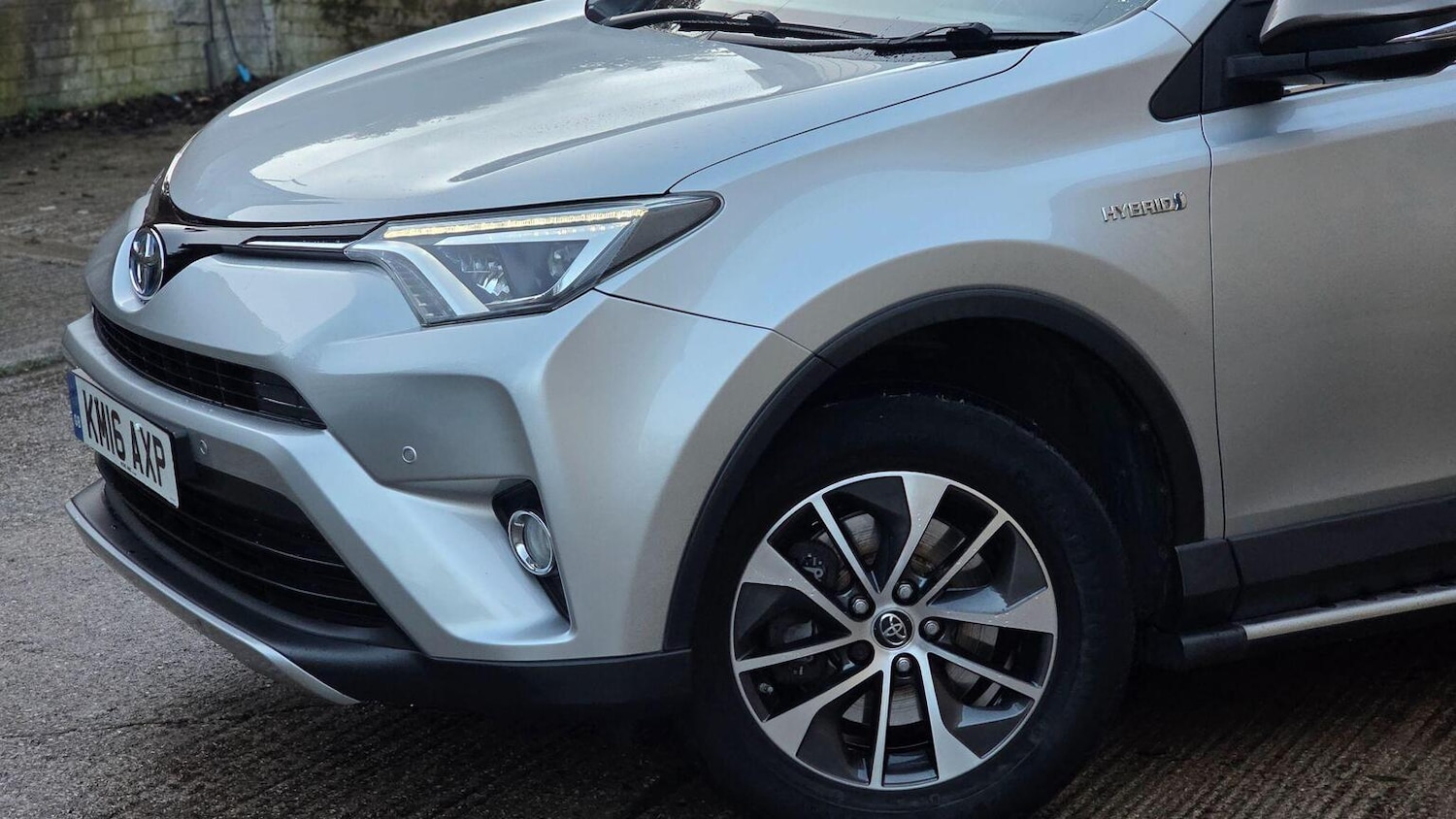 Used Toyota RAV4 2016 for sale - 76858909: Photo 64