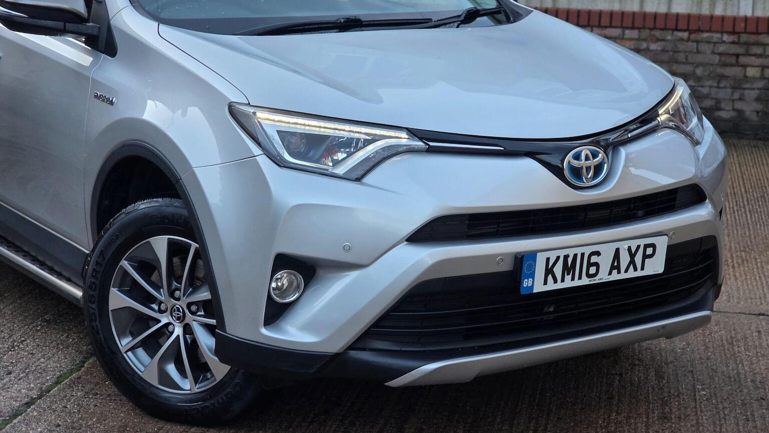 Used Toyota RAV4 2016 for sale - 76858909: Photo 75