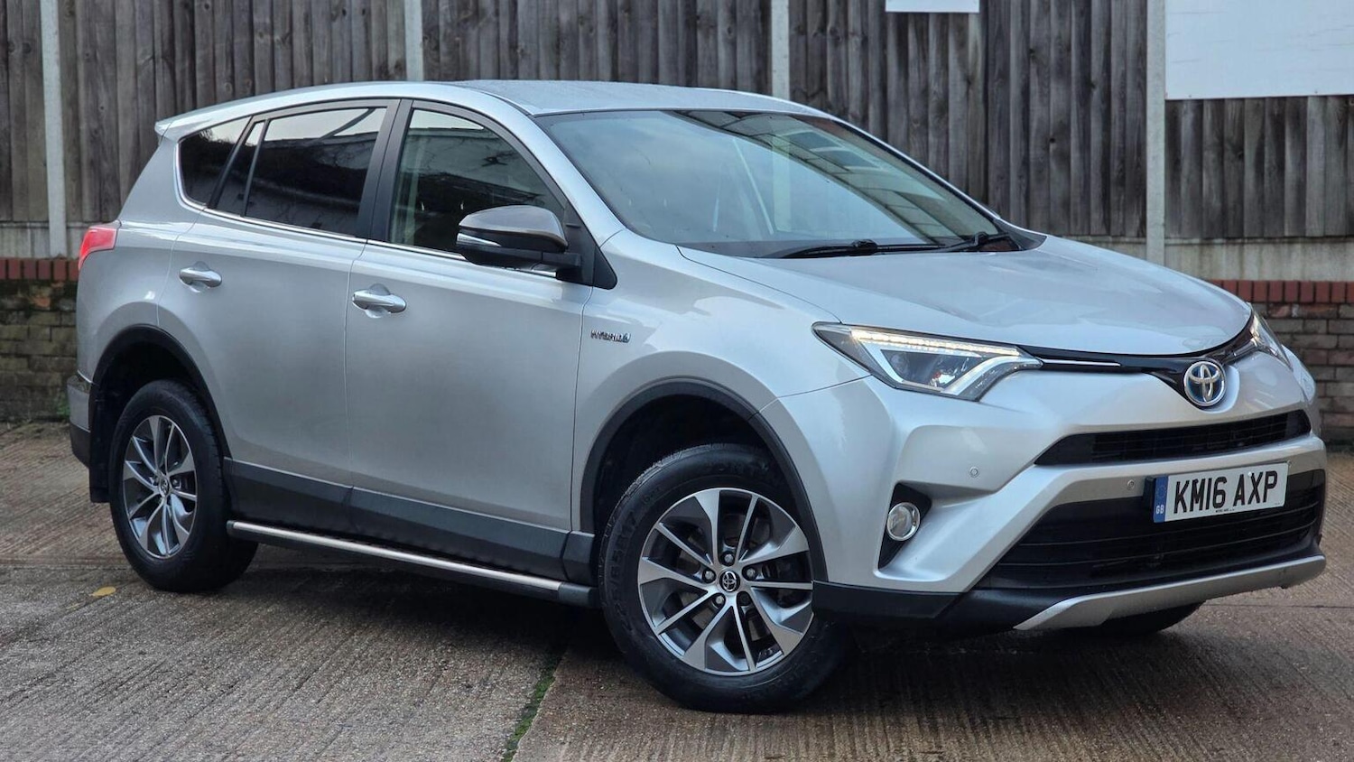 Used Toyota RAV4 2016 for sale - 76858909: Photo 76