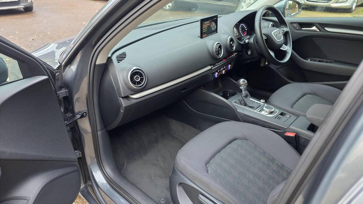 Used Audi A3 2015 for sale - 76517805: Photo 11