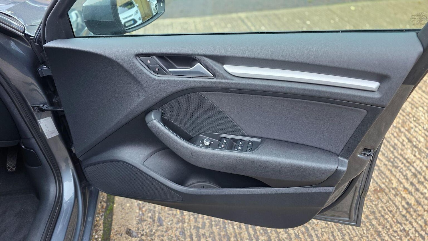 Used Audi A3 2015 for sale - 76517805: Photo 34